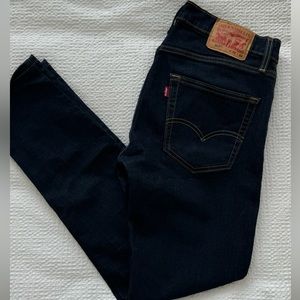 502 Levis 31 x 32